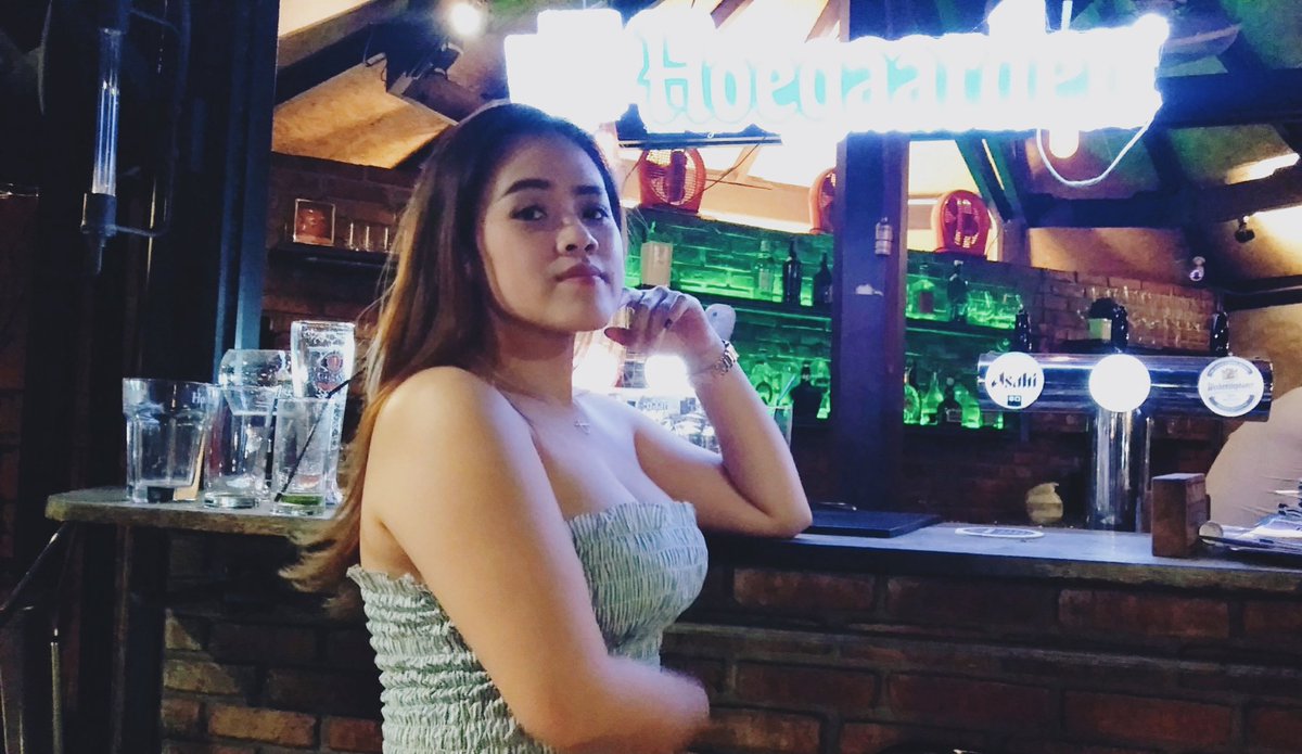 ลังเลไม่เอา...จะเอาลังเบียร์🍺🍺
#แคปชั่นตลก #แคปชั่นฮา #แคปชั่นอ้วน #แคปชั่นหมู #แคปชั่นสาวอวบ #แคปชั่นสาวอ้วน #แคปชั่นกวนๆ #แคปชั่นขำๆ #แคปชั่นเด็ด #เเคปชั่นวงเหล้า #เเคปชั่นเหล้า #เเคปชั่นขี้เหล้า
