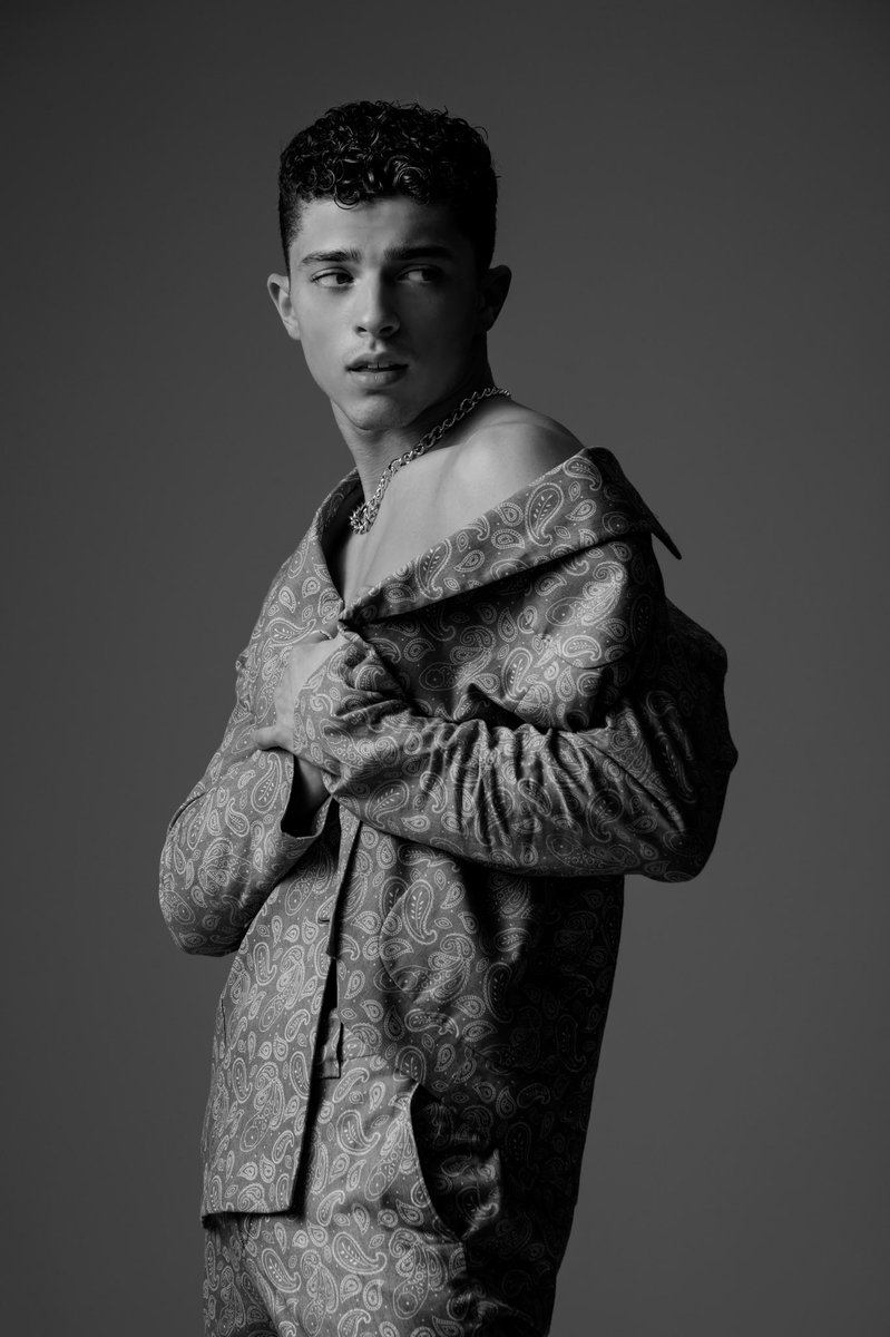 macleod_rory's tweet photo. VANITY TEEN ⚡️ @VanityTeenMag @CourtneyNP https://t.co/PUMK0SKaRB https://t.co/NobJGqR86I