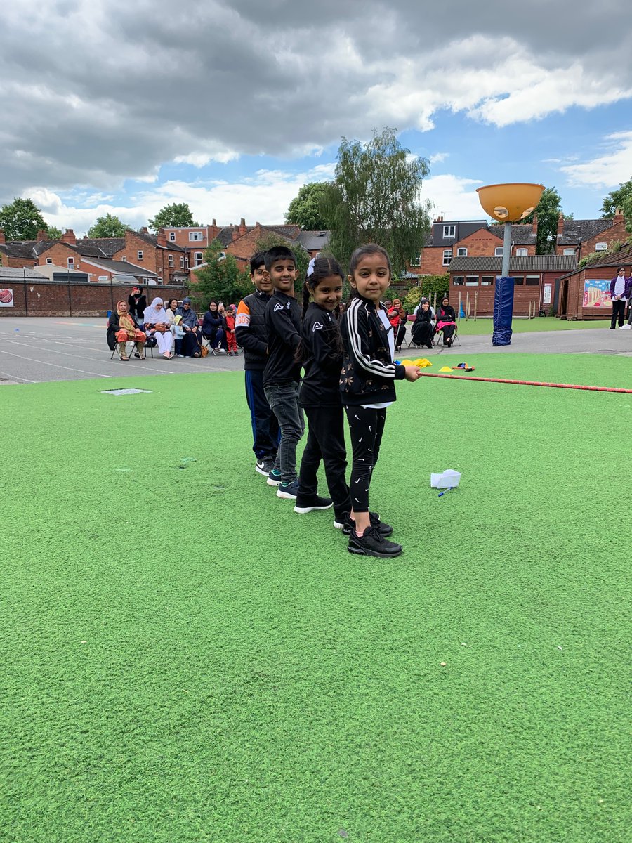 MrsAnwar8's tweet photo. @AndertonPark Tug of war. Who will win? https://t.co/ZlN0632WvY