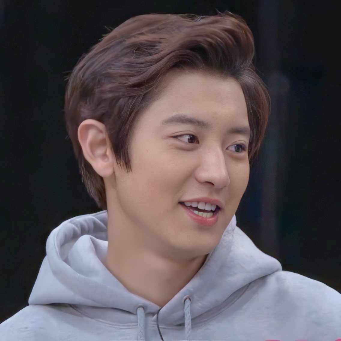 chanyeol pics tweet media