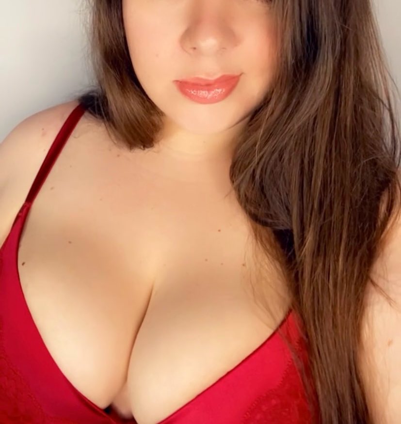 Give me everything you have.

Being financially fucked for a greedy, voluptuous Goddess feels so right.