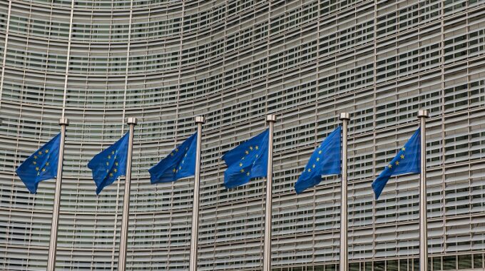 rm_privacy's tweet photo. Neue #Standardvertragsklauseln und Pressemitteilung der Datenschutzkonferenz. Infos im Blog vom #TeamDatenschutz bei #RMP:

https://t.co/L9IN4w22XL

Bildnachweis: © tauav– stock. adobe. com https://t.co/au1MQ1FVQA