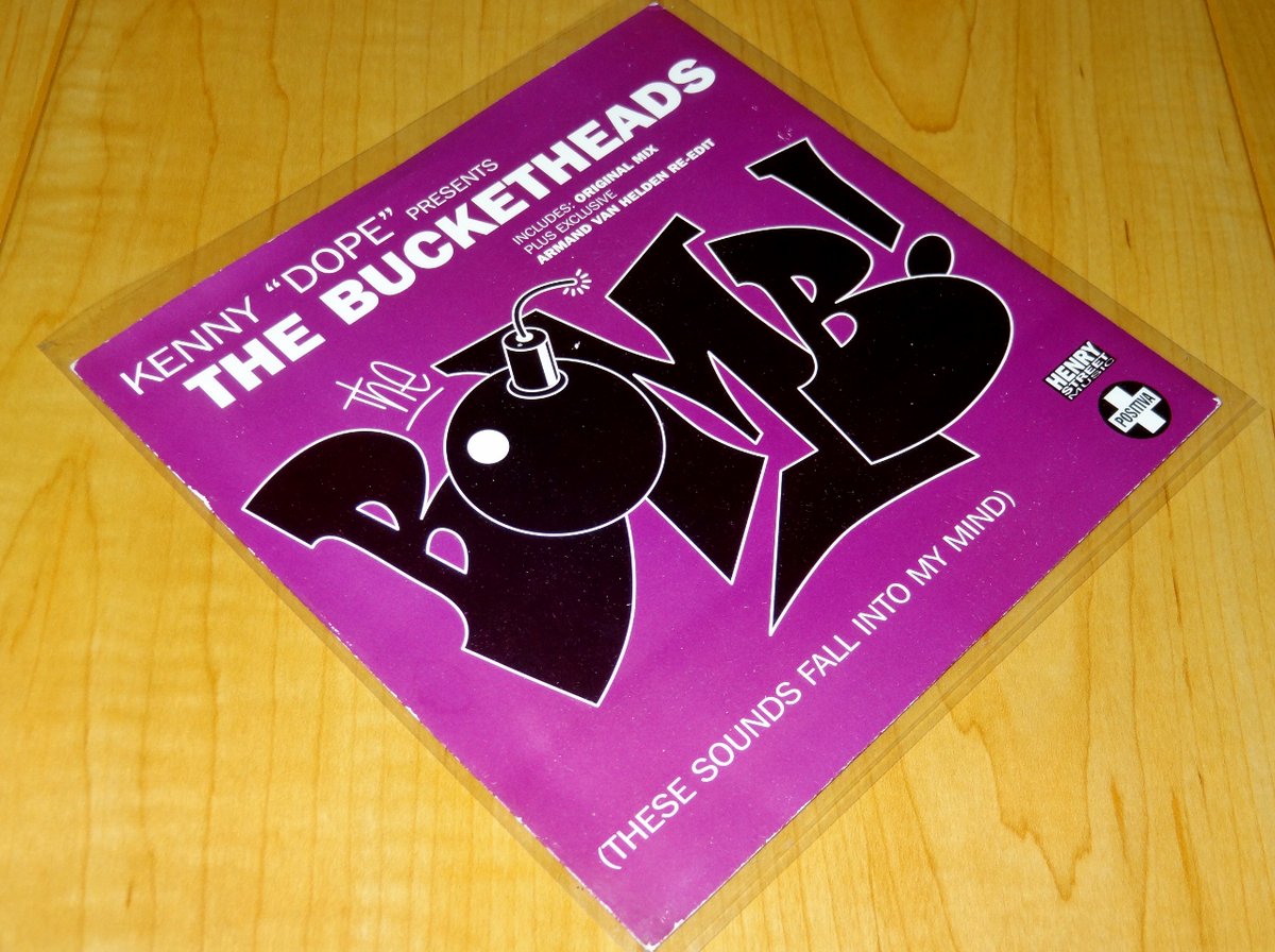 DJ_NITTA's tweet photo. U.K. Original 7inch盤
『KENNY "DOPE" PRESENTS THE BUKETHEADS / THE BOMB!(THESE SOUNDS FALL INTO MIND)』
#kennydope #thebucketheads #thebomb #chicago #streetplayer #vinyl #レコード #7inch #housemusic #discomusic #disco #garage
https://t.co/iltaOPBTRL https://t.co/XCdeJfTOtY