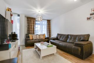 2 Bed Apartment, £365 PW, High Road, Wembley, HA9 6DB, contact 0207 372 3685 for info.