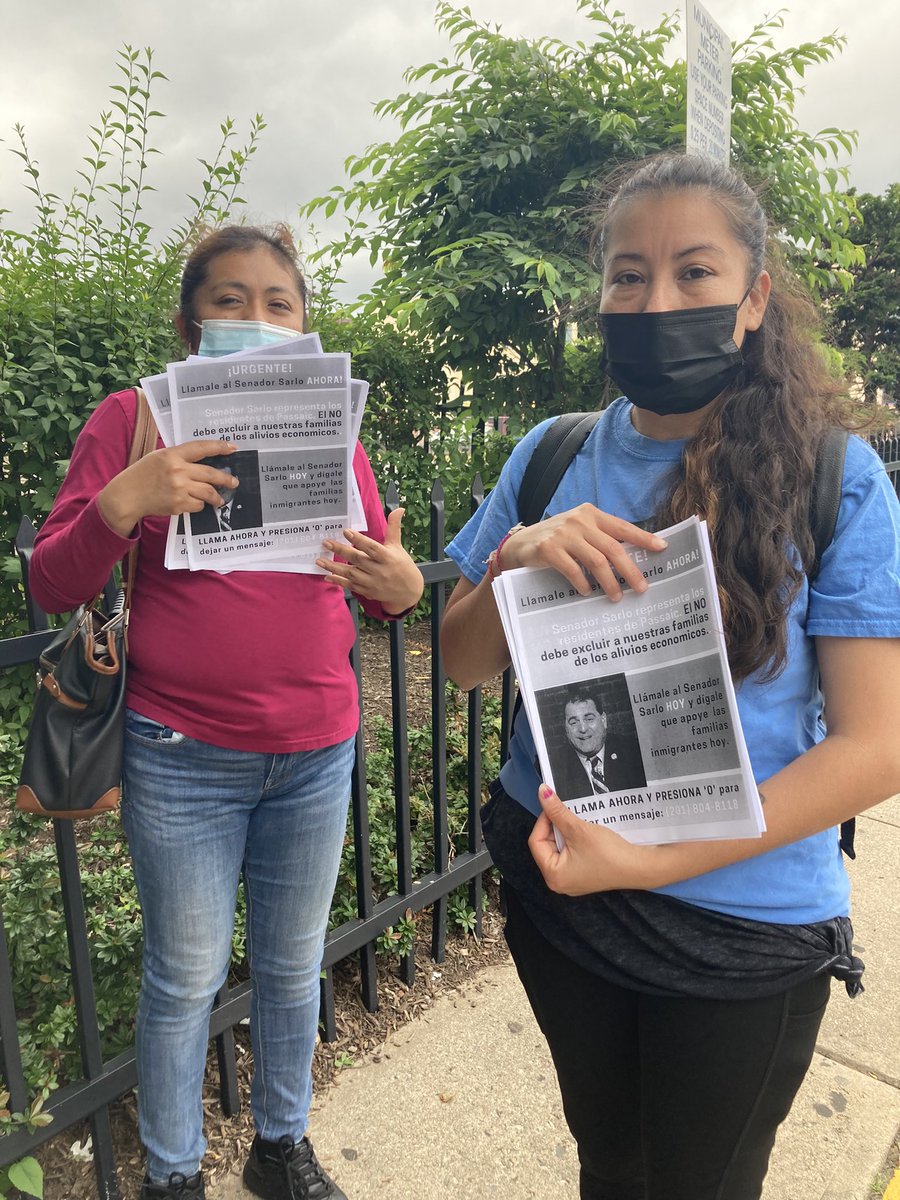 MaketheRoadNJ's tweet photo. 🚨URGENT🚨

We’re in Passaic, @PaulASarlo’s immigrant rich district, w constituents to urge the Senate to fully #FundExcludedWorkers in the Budget.

Last week @PaulASarlo said NO additional relief despite a $10B surplus 

This is inexcusable. #Recovery4All 

Call ☎️ 201-804-8118 https://t.co/OZg5iPTqHN