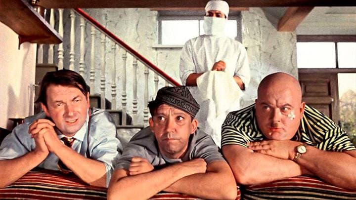 Собянин запретил с 28 июня посещать рестораны непривитым, людям без антител или ПЦР