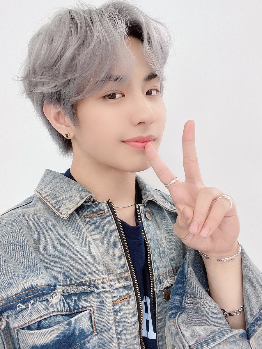 KevKevsCosmo's tweet photo. 100 days with keita but so many more when we consider pre debut.
The amount of pride I feel with keita is insane. He has grown so much and done so well. Thank you for being my main inspiration @RAIN_Ciipher #ciipher100days #ciipher #100dayswithciipher #keita https://t.co/AE9qnEiplf