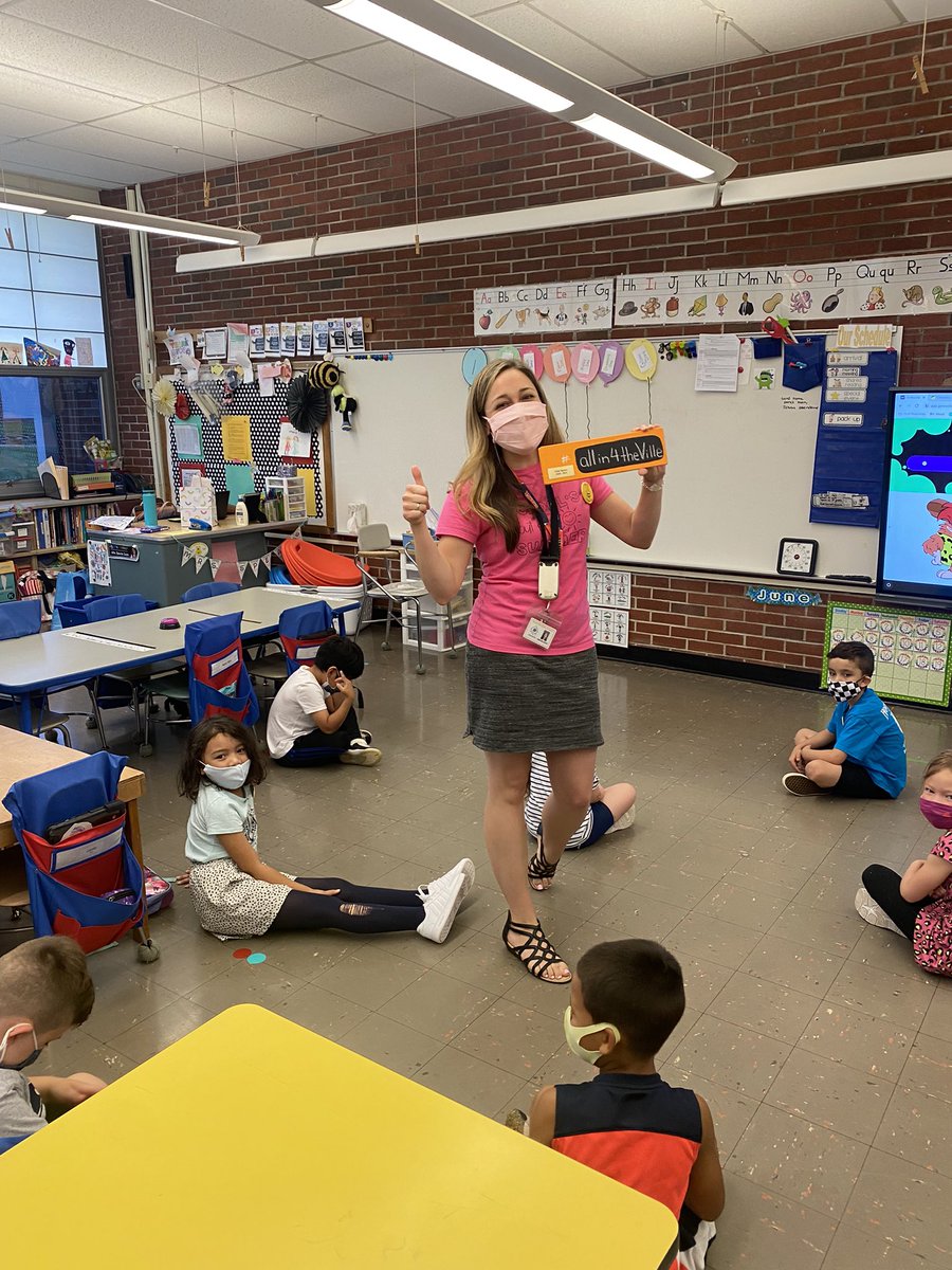 Melissa Stager tweet media