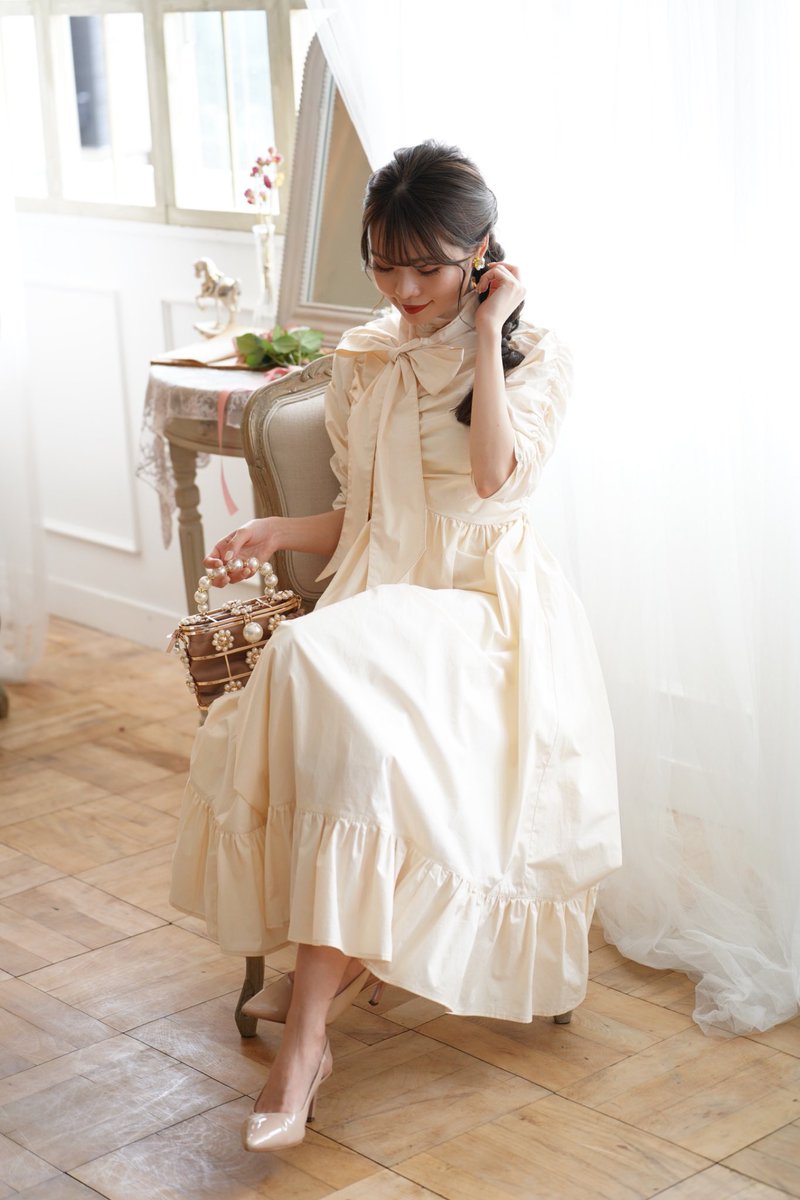 Ichaaako's tweet photo. 私のプロデュースブランドDinobleの2ndCollectionの撮影がありました💓
今回もお上品で大人可愛いお洋服がいっぱい🌼発売が楽しみです🥰

https://t.co/YRa023wQEF https://t.co/dGFUvf2IFc