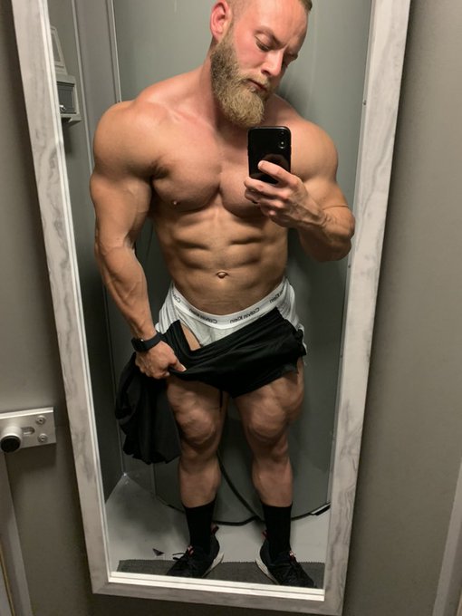 Hot or not? https://t.co/JOwgqbFkkx https://t.co/RTfVnUOiEg<a href="/tag/trunktuesday"class="tags"><span>#trunktuesday</span></a>