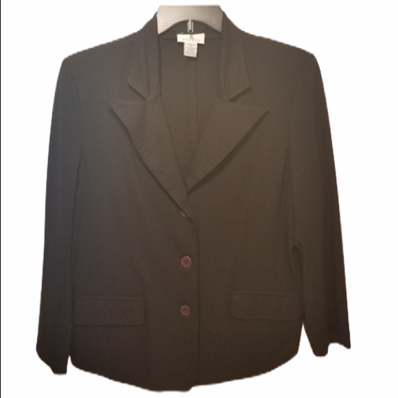 So good I had to share! Check out all the items I'm loving on <a href="/Poshmarkapp/">Poshmark</a> #poshmark #fashion #style #shopmycloset #amalina #mountainkhakis #jlstudio: posh.mk/rNWYS7YGihb