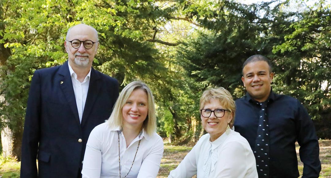 avecvousgueb's tweet photo. Dimanche, je vote Perrine Wiesser et Bernard Goetschy ! ✅
#guebwiller #electionsdepartementales2021 https://t.co/j1KlbQRkS5