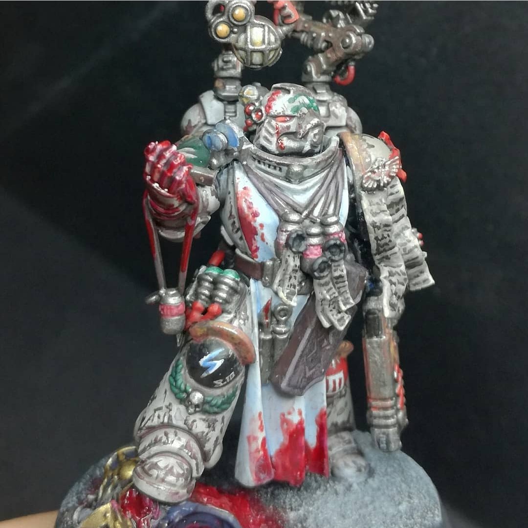 ImanuelOf's tweet photo. Apothecary Lionar of the III Company

#warhammer #warhammer40k #40k #darkangels #inq28 #grimdark #blanchitsu #painting https://t.co/zDZtJHmoBz