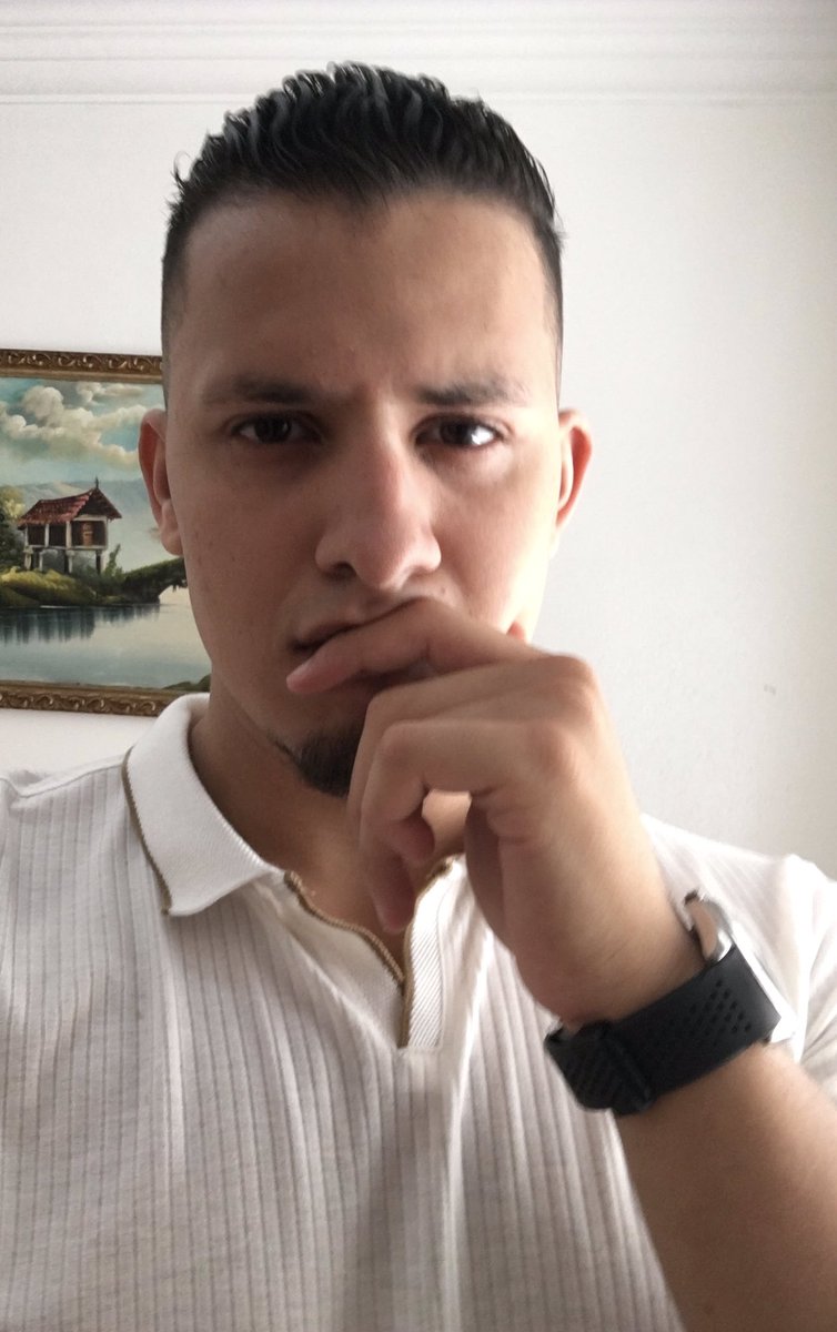 Arabian_Princ_E's tweet photo. A person’s eyes can tell you a lot.

What does my eyes tell you?

#findom @MASTER_UPDATES @rt_slave_ma  #cashmaster #cashslave https://t.co/808lWWDNY2
