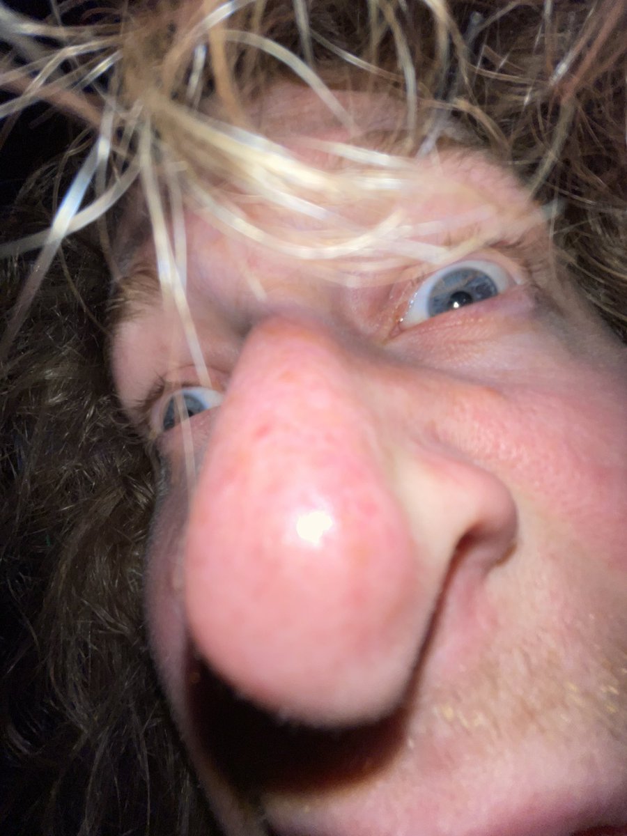 Smashing tweet media