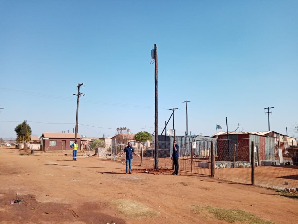 AlbertIBP's tweet image. Electricity for 60 households in Barcelona in @City_Ekurhuleni . More #Asivikelane magic from @Planact_NGO #basicservices