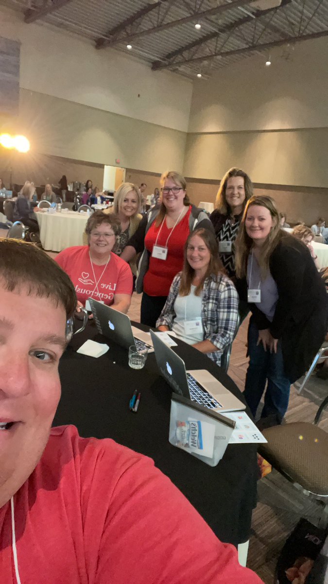 New Hampton CSD, present and accounted for. Time for #kpec2021!!!!!!! #nhtribe