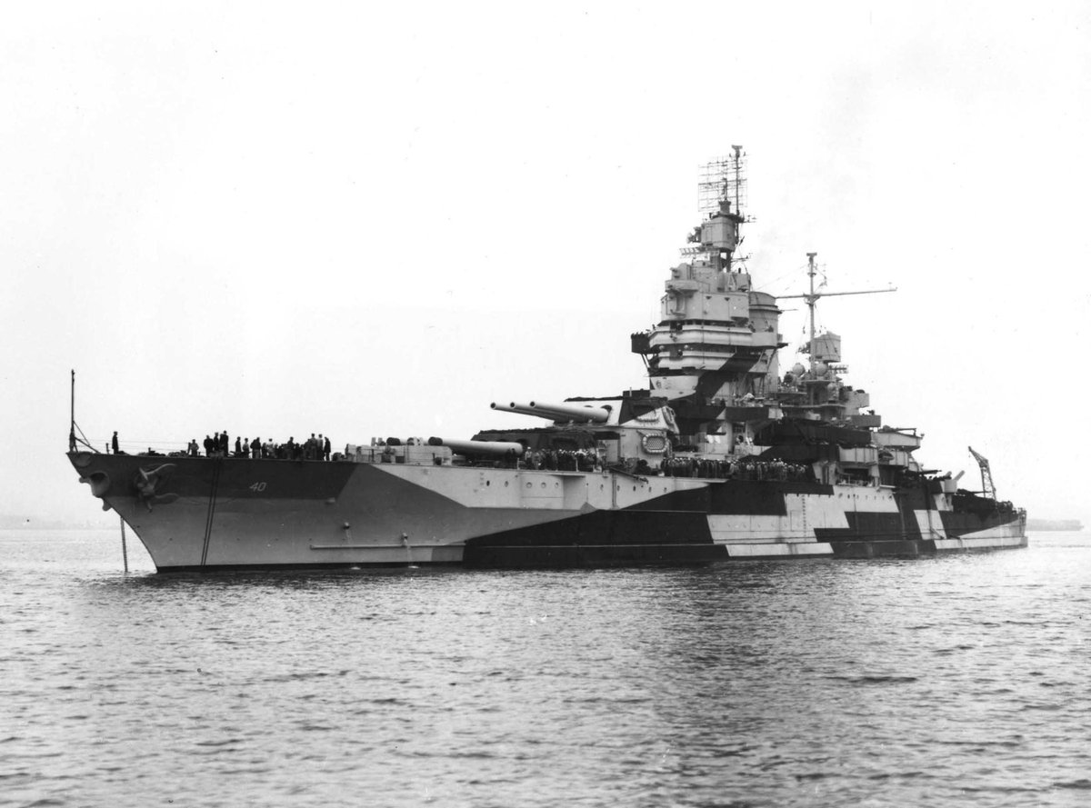 Rich_Ships's tweet image. 🇺🇸BB-40 USS NEW MEXICO

New York Navy - Brooklyn, NY
1st named #NewMexico

Laid 14-Oct-1915
Comm 20-May-1918
Decomm 19-Jul-1946

First US BB class w/ 3-gun turrets (vs triple turrets)

P2/3 Jul-44
P4 Kamikaze hit 12-May-45. 30 KIA

#BB40 #USSNewMexico #Warships #NavalHistory #WW2
