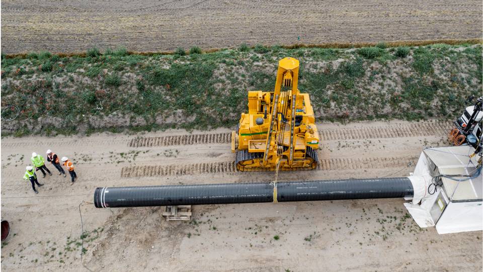 #Denmark has become a net gas importer since taking the #Tyra field offline for reestablishment. Imports could now continue until 2023 due to the #BalticPipe's repealed permit. Meanwhile, #Russian #gas flows north via #Germany.

bit.ly/3d0vHpc