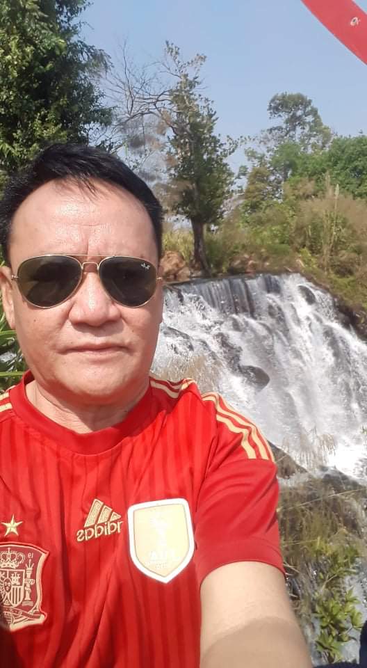 ກະພໍ້ໄດ້ເບິ່ງໄກ່ນີລະ