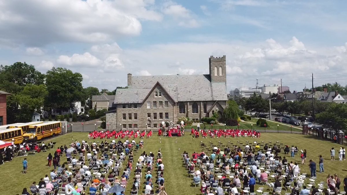 Congrats to the class of 2021! 🎉🎓#allin4theville #graduation #dronefootage #SMS @principal_sms @Ville_Sup