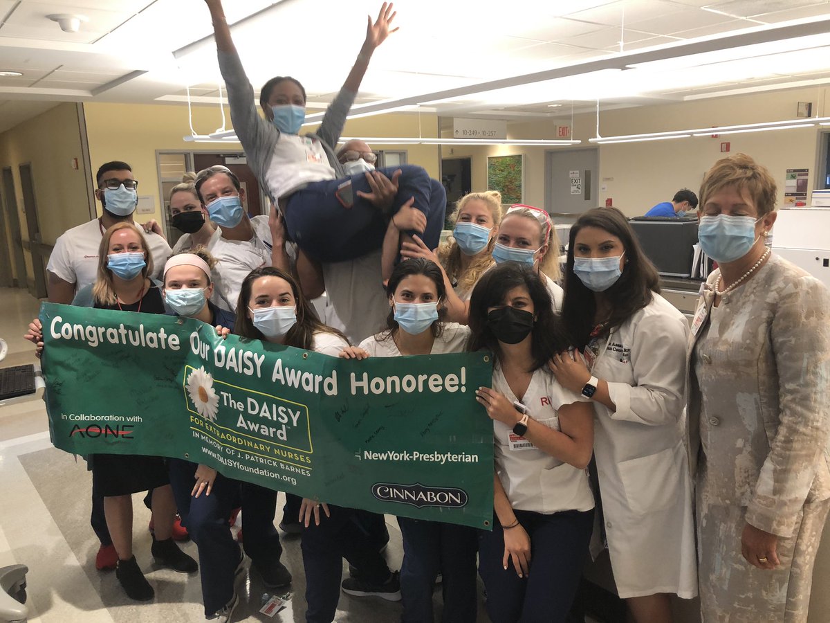 ger9041's tweet photo. Our DAISY award winner Annie St Fleur- Delbrune RN with our oncology 10 S inpatient team! Congratulations! You are amazing Annie β€οΈπ @nurseraso @RhodaRedulla @marygnyny @michelerenee16 @kristenfanti @larascrimenti https://t.co/0R4Ufiyued