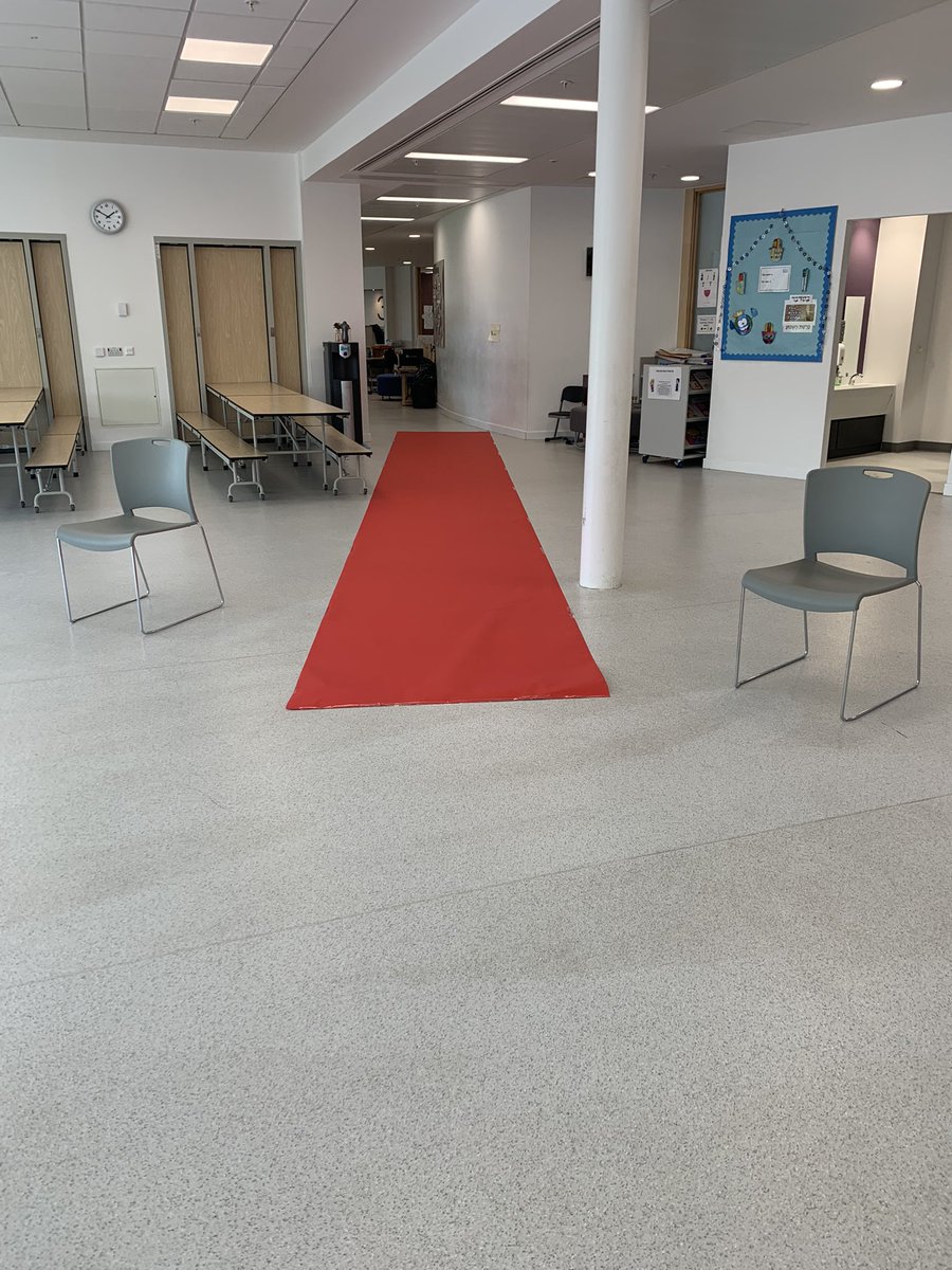 CWLIvritKodesh's tweet photo. The red carpet was rolled out for the very special occasion. Well done and mazel tov  @P3Calderwood. We are all so proud of you. @MRubin12461442 https://t.co/3HLpv22FNj