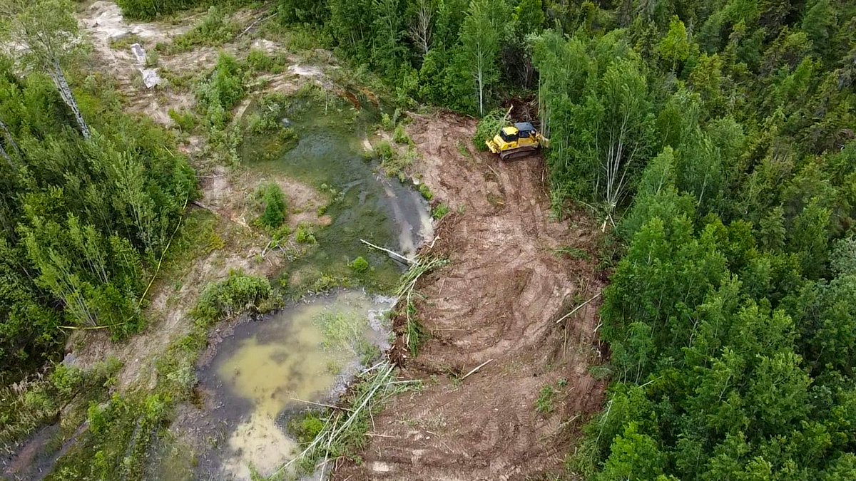 BisonModular's tweet photo. Phases 1 and 2 of our 3-phase Duplex Housing Project in Norway House Cree Nation are complete, and we’ve broken ground on the final phase.
⁣
#ContainerHomes #FirstNations #SteelHomes #CommunityDevelopment #CommunityHousing #CommunityHomes #NorthernManitoba #ExploreMB https://t.co/XILHbdedRn