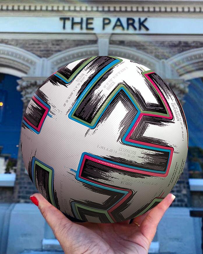 YoungsPubs's tweet image. Thanks to @Heineken_UK, we&apos;re giving you the chance to WIN your very own official UEFA EURO 2020™ ball.

To win 
⚽️ Tag the biggest footy fan you know
⚽️ Follow @youngspubs
⚽️ Like and RT 

Must be 18+ and UK resident. Winner announced 12/07/21 #competition #win #EURO2020