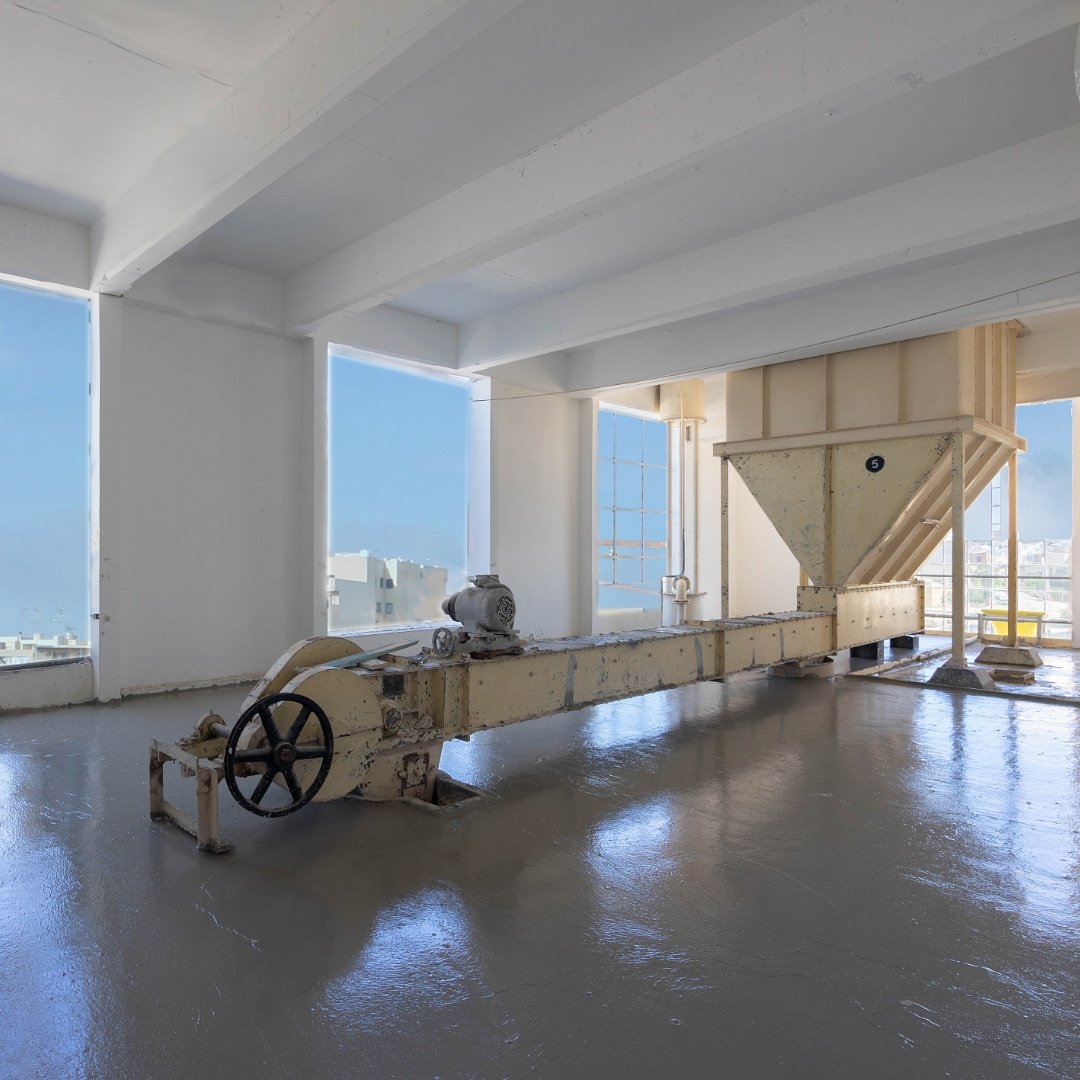 Together with Trident Park, The Brewhouse offers a variety of meeting facilities, one of which is The Redler Room, a unique 20-person boardroom that enjoys an exceptional break out space above the rotunda of The Brewhouse.

#OfficeSpace #auniquecreativeworkplace