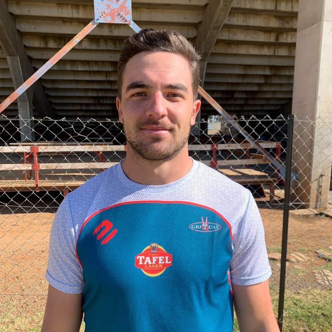 GriquasRugby's tweet photo. NEW PLAYER ALERT! Tafel Lager Griquas welcome centre @jaycee_nel to Kimberley.

#TafelLager #SixGunGrill #Nashua #BarzaniGroup #KlipdriftBrandy #OFM #Twizza #TsogoSun #HorseshoeInn #ChanbeLodge #Vermeulens #OxygenBuddy #BananaskinZ #LeukoSports #TKSportsSA #NorthernCapeTourism https://t.co/AO96LywXek