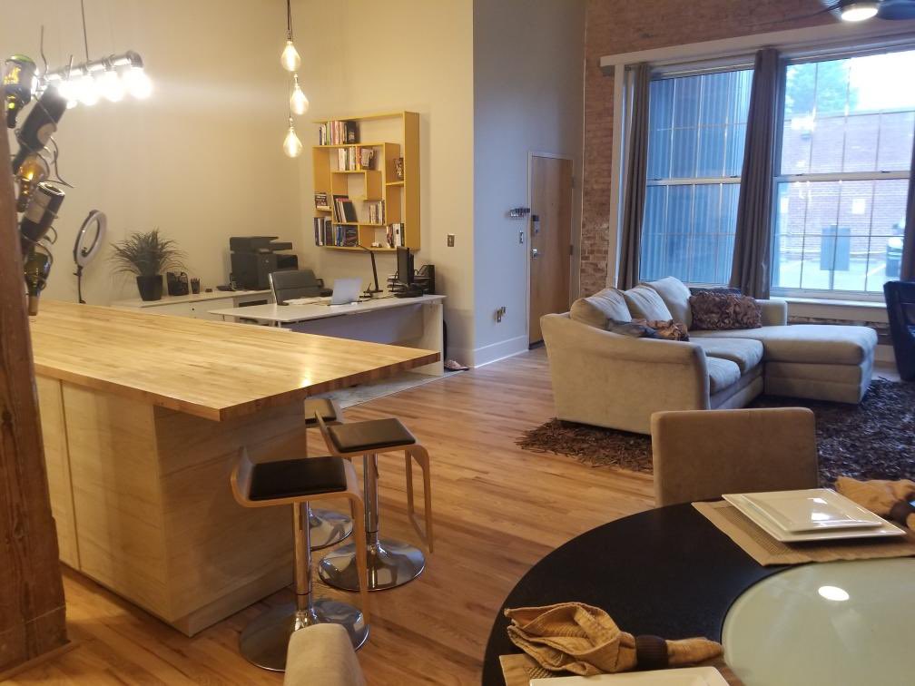 NDickey03's tweet photo. Soaring ceilings, exposed wood beams and a skylight in the Master Bedroom are the hallmarks of this charming circa 1885 Loft located in the heart of Castleberry Hill. Call me at 770- 712-4142 for more info. List price is $305k. #atlantarealestate https://t.co/oqp1uMarW2