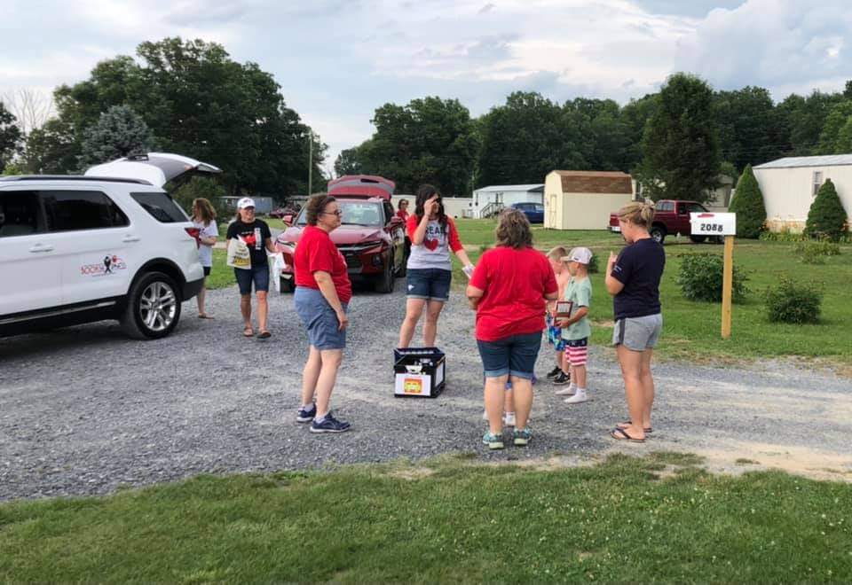 PrincipalSmartz's tweet photo. Many more kids and families showed up for our first run of Books Express than you see here! It was a great evening connecting with current, old and new students; we handed out oodles of books!  It takes a team! @RBESCardinals @AlgerLibrarian https://t.co/hvLD22EMvs