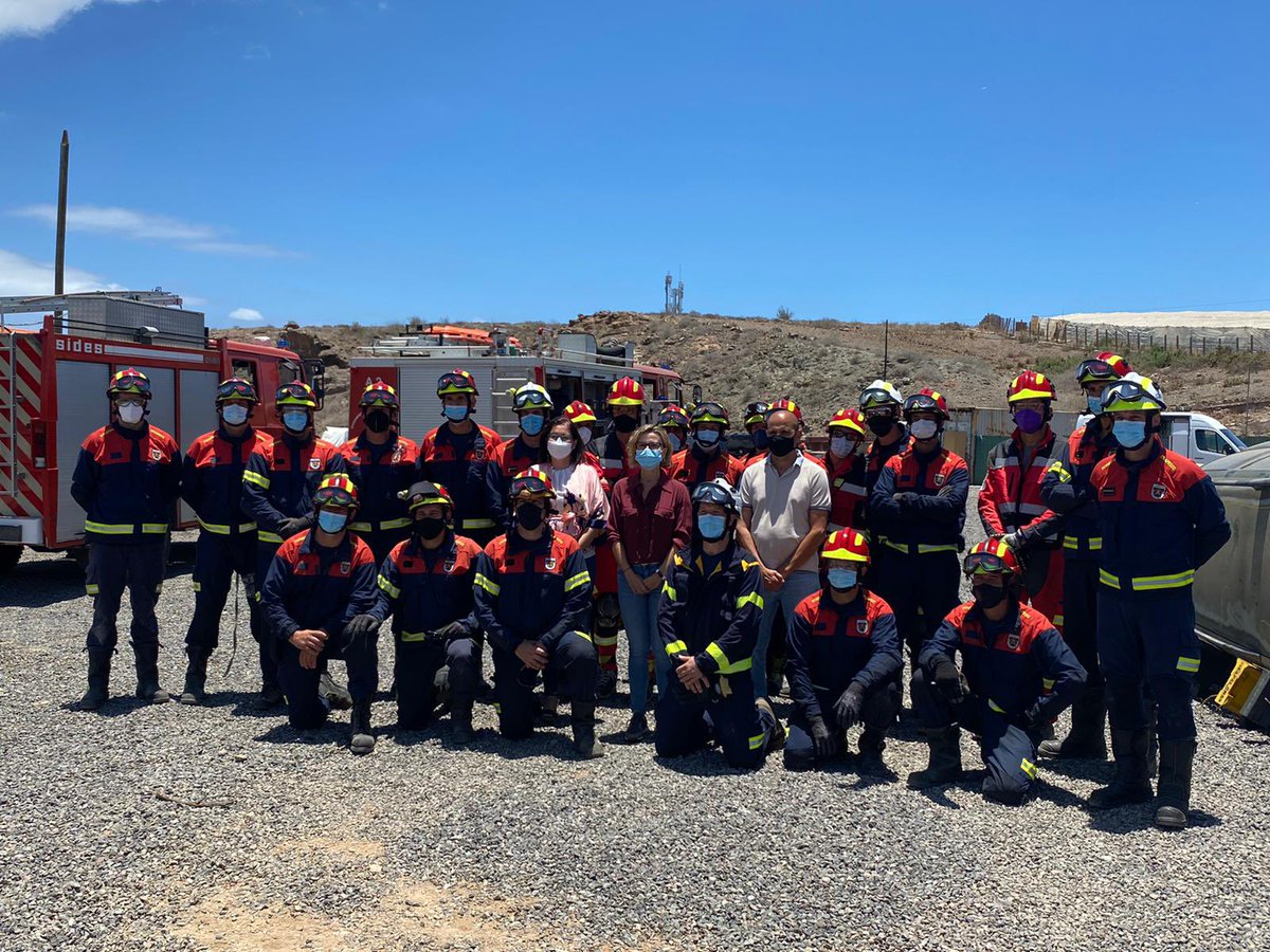 “CURSO DE EXCARCELACIÓN DE VEHÍCULOS-Accidentes de Tráfico”. 

Bomberos de San Bartolomé de Tirajana están realizando este curso, impartido por Bomberos de Lanzarote.

Agradecer a Grúas Perera que nos haya facilitado sus instalaciones para que se desarrolle el curso.