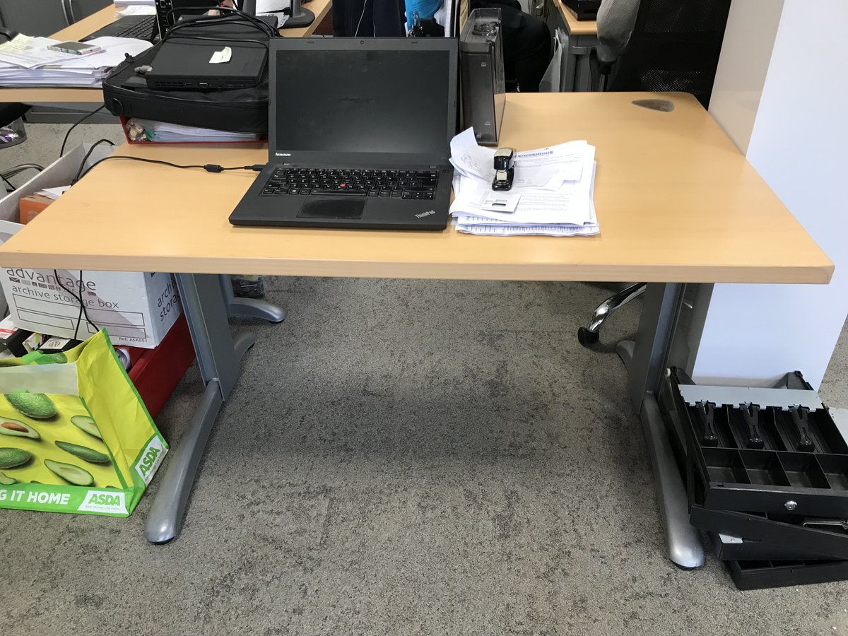 MustardTreeMCR's tweet photo. Having an office clear-out? We need your unwanted desks! 

We're currently in need of 21 x office desks (120cm x 80cm) with holes for cables (pictured).

If you know of anyone who can help - please give us a call on 0161 228 7331 or email jack.barton@mustardtree.org.uk - thanks! https://t.co/5Ya6kooYmU