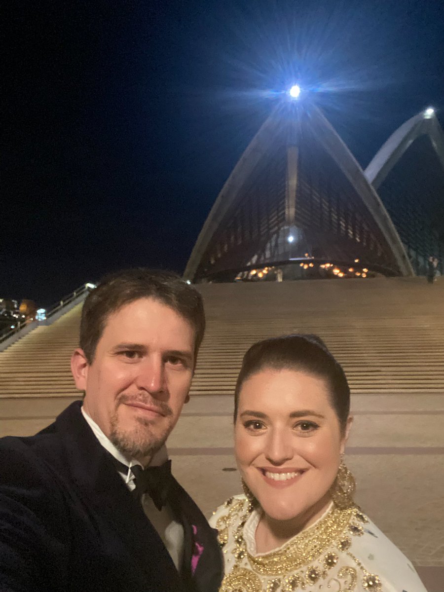 Chose something understated for the opera tonight 😜🌟

It was so exciting to be back in this iconic building as an audience member - back to work tomorrow, for the Sitzprobe of <a href="/OperaAustralia/">Opera Australia</a> ‘s Attila, can’t wait!
🎶❤️ ⚔️ 
.
.
 #operalife #soprano #slightlydramatic #poser