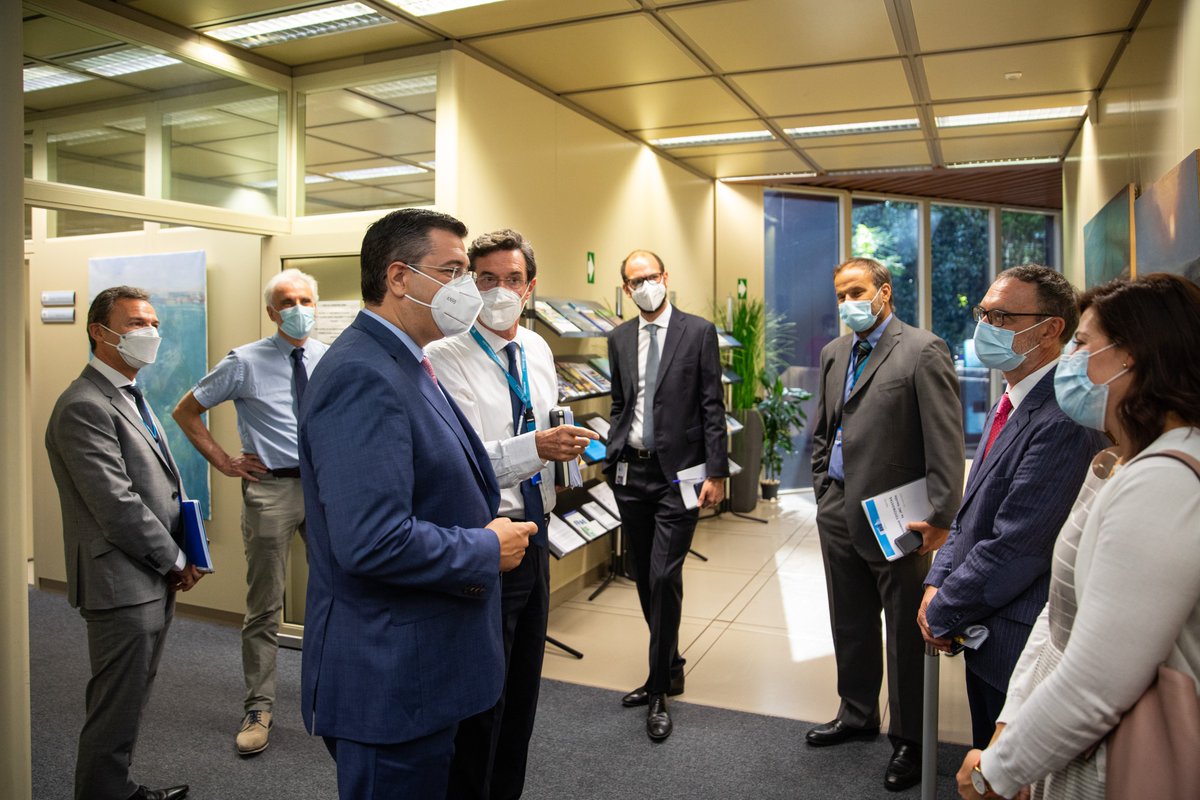 Thanks to <a href="/CoR_President/">Kata Tüttő</a> for a fruitful meeting at our Seville🇪🇸site!

Boosting our collaboration to accelerate the #green &amp; #digital recovery via the S4 pilot project➡️a new, sustainability-focused #smartspecialisation strategy!

europa.eu/!jX3YXu

#EUGreenDeal #DigitalEU