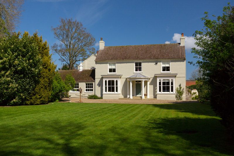AlexOGoldstein's tweet photo. Moving from #London - this is the property for you. #Georgian, large gardens, accessible, top specification - need I say any more… #PropertyGold #yorkshire #buyingproperty https://t.co/P13rsstZqt