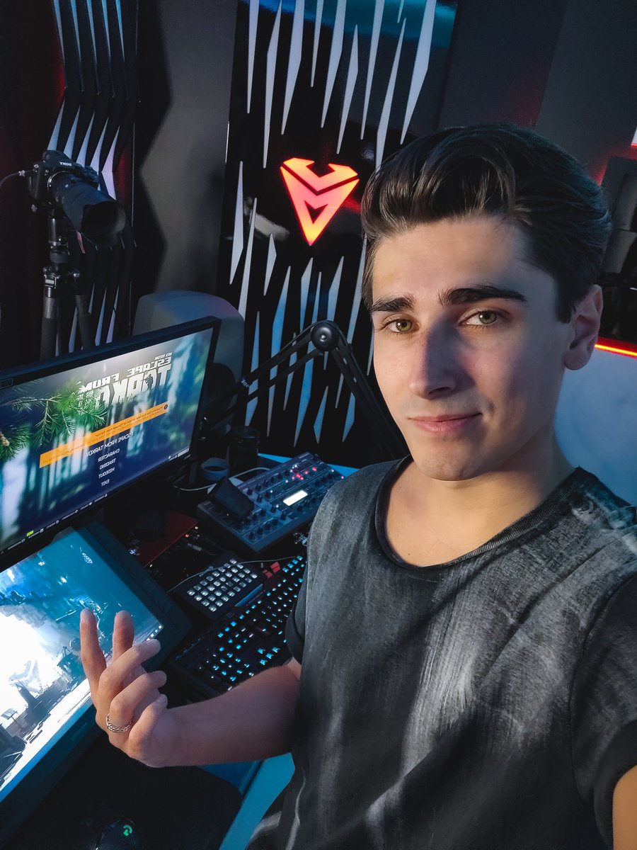 What's your go to game?!
The Game - (Arcānum) is out in 2 days ♟️🔥
<a href="/artofcreation_/">Art Of Creation</a> 
aoc.ffm.to/aoc053.rdd