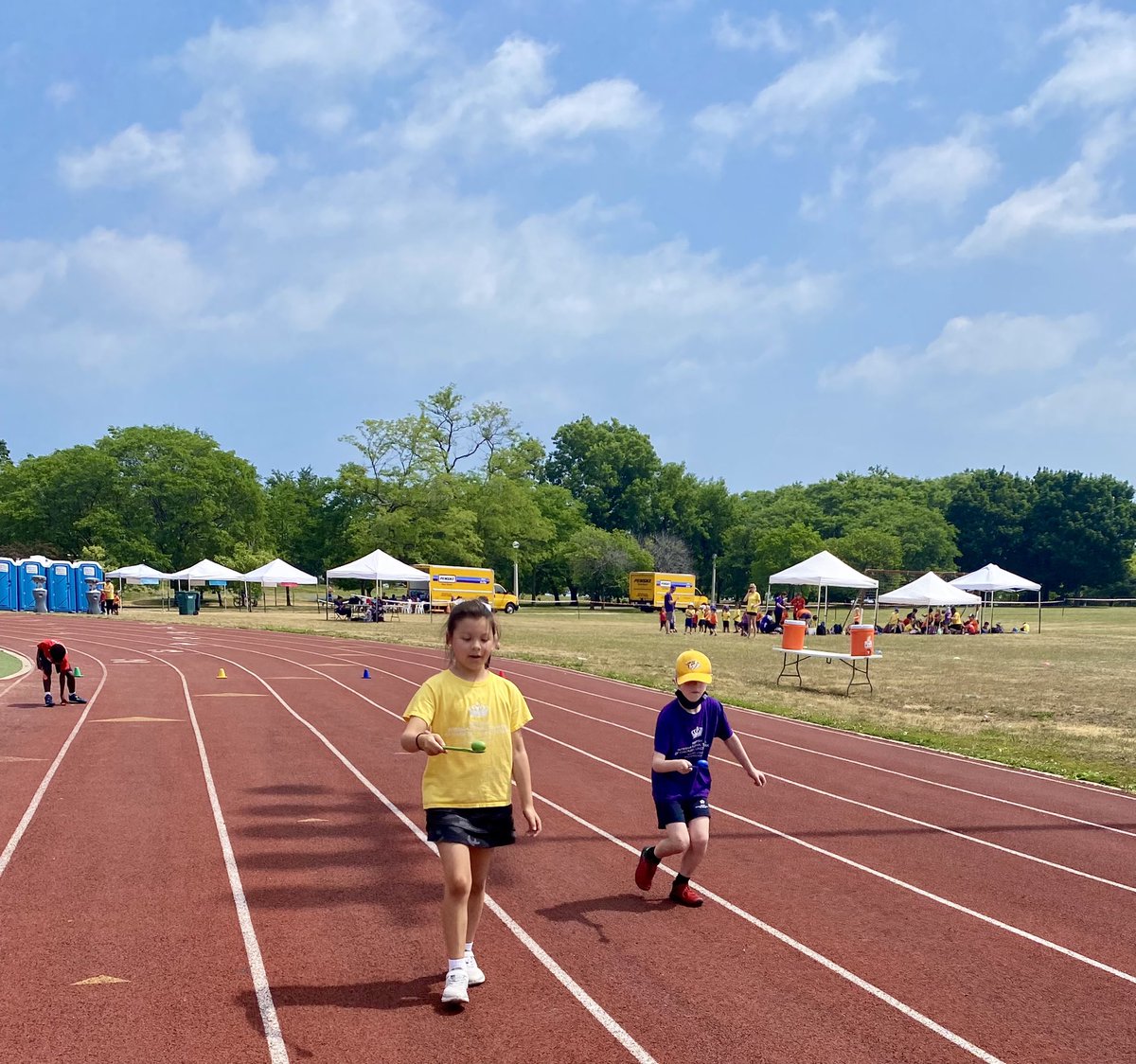 BISCLPYear3's tweet photo. The egg and spoon race! Who had the concentration and focus to get a win for their house? #MarvelousMonkeys @BISCLincolnPark @BISCLPYear3 @NAEducation https://t.co/SQrgTMKfkW