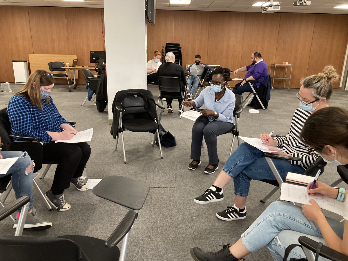 jhartin's tweet image. Day 2 of the enhanced care course - CPAP and blood gas interpretation workshops - supporting our staff to support our patients @uclh #PERRT #preparingforthenextsurge