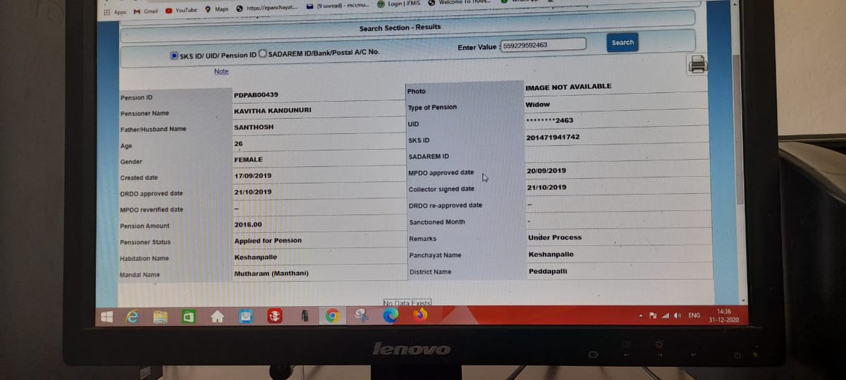 NareshKandunuri's tweet photo. @KTRTRS #askktr
Requested sir, my sister in law kandunuri kavitha from peddapally district, mutharam (manthani)  has lost his husband on 13th of may 2019, till now she din't get widow pension she had two kids, she suffering to survive her family life, could you please help her. https://t.co/fu6SbGEgrn