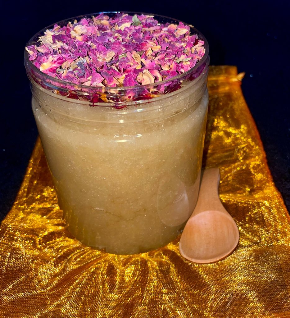 Lemon rose vanilla sugar scrub, smells good and makes y’a body feel even better. #sugarscrub #lemonrosevanilla #essentialoils #sugarscrub #canesugar #rosepetals #looncustoms #wheresthelooninyou #loonatic #canesugarscrubs