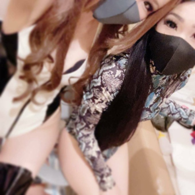 With Mistress Saran #dobledomination #prodom #mistress #dominatrix #pvcfetish #maskfetish #japanesemistress<a href="/tag/dobledomination"class="tags">#dobledomination</a><a href="/tag/prodom"class="tags">#prodom</a><a href="/tag/mistress"class="tags">#mistress</a><a href="/tag/dominatrix"class="tags"><span>#dominatrix</span></a><a href="/tag/maskfetish"class="tags"><span>#maskfetish</span></a><a href="/tag/pvcfetish"class="tags"><span>#pvcfetish</span></a><a href="/tag/japanesemistress"class="tags"><span>#japanesemistress</span></a>