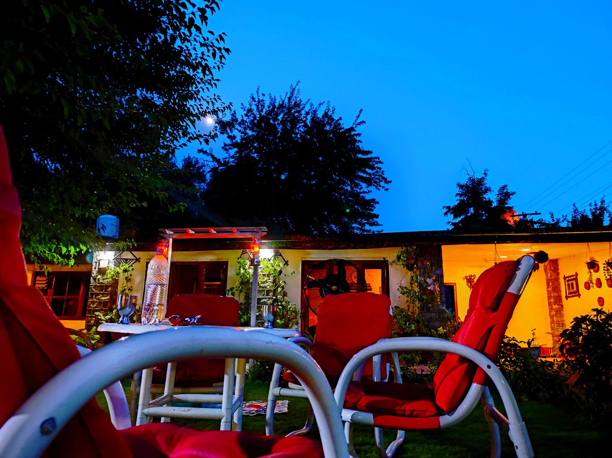 FahadChishte's tweet image. #MaghribTime peace after long &amp;amp; tiring day