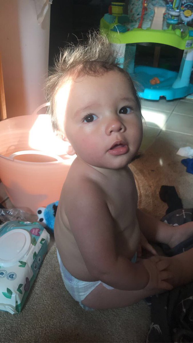 leslea_marie's tweet photo. Crazy hair don’t care!💚 https://t.co/483KfPFfmT