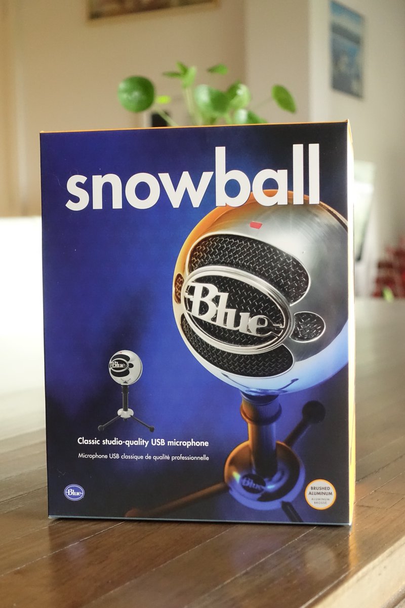 _vUvu's tweet image. Could not wait to pick this up from the post office, thanks to @Logitech @BlueMicrophones for giving me a chance to win this on @JonathanOng77's twitch.tv/jonathanong stream , I'm now REALLY  #poweredbyBlue  
LETS GO GAMERS!