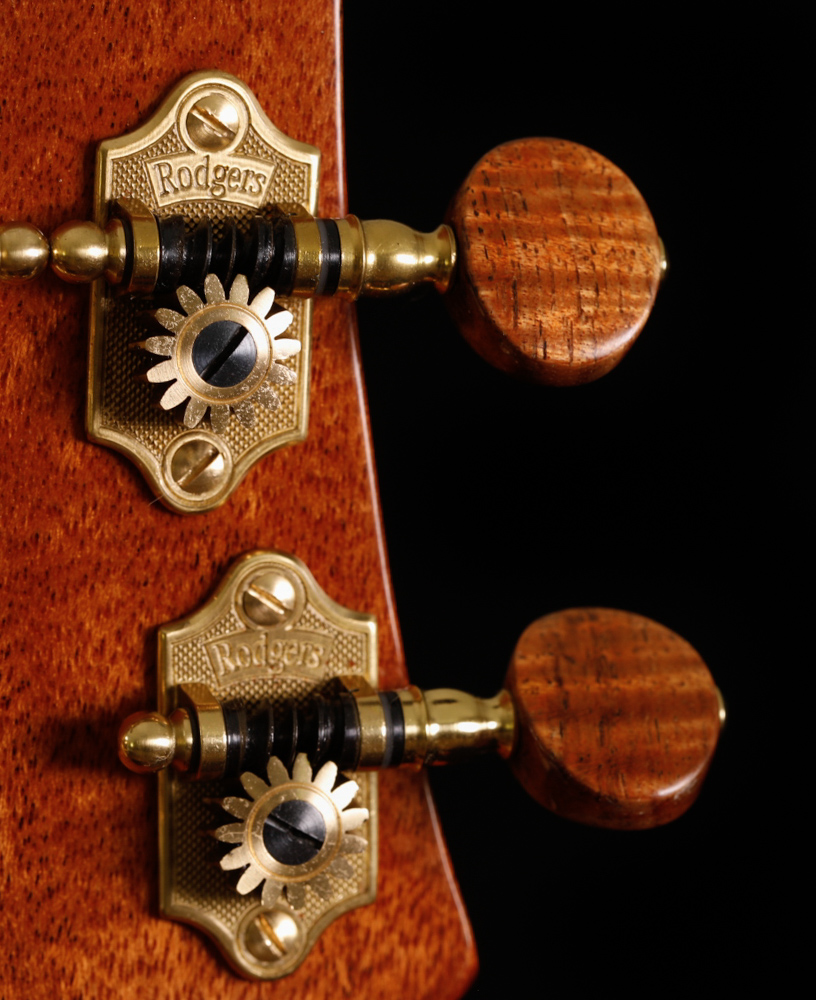 lichtyguitars's tweet photo. So happy to share that this lovely ukulele has sold with all proceeds from the project going to support @UkuleleKidsClub ! Learn more and hear how she sounds - https://t.co/BdLPhv8mtU https://t.co/vMQgR7buvt