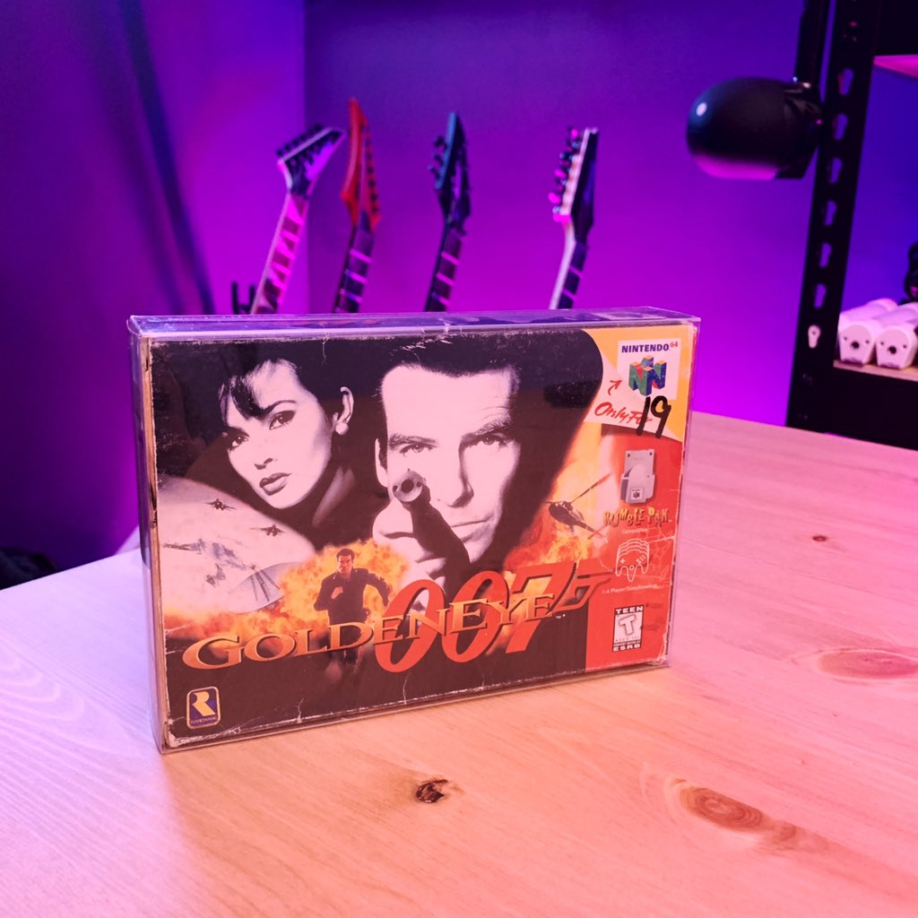 AndersOrozco's tweet photo. Finally got my Perfect Dark copy
If you could keep one of this 2 games which one will you choose?
#perfectdark #perfectdark64 #gaming #retrogaming #n64 #nintendo64 #andersorozco #furypixel #games #gamer #goldeneye @rareltd https://t.co/qhTM9QueRG