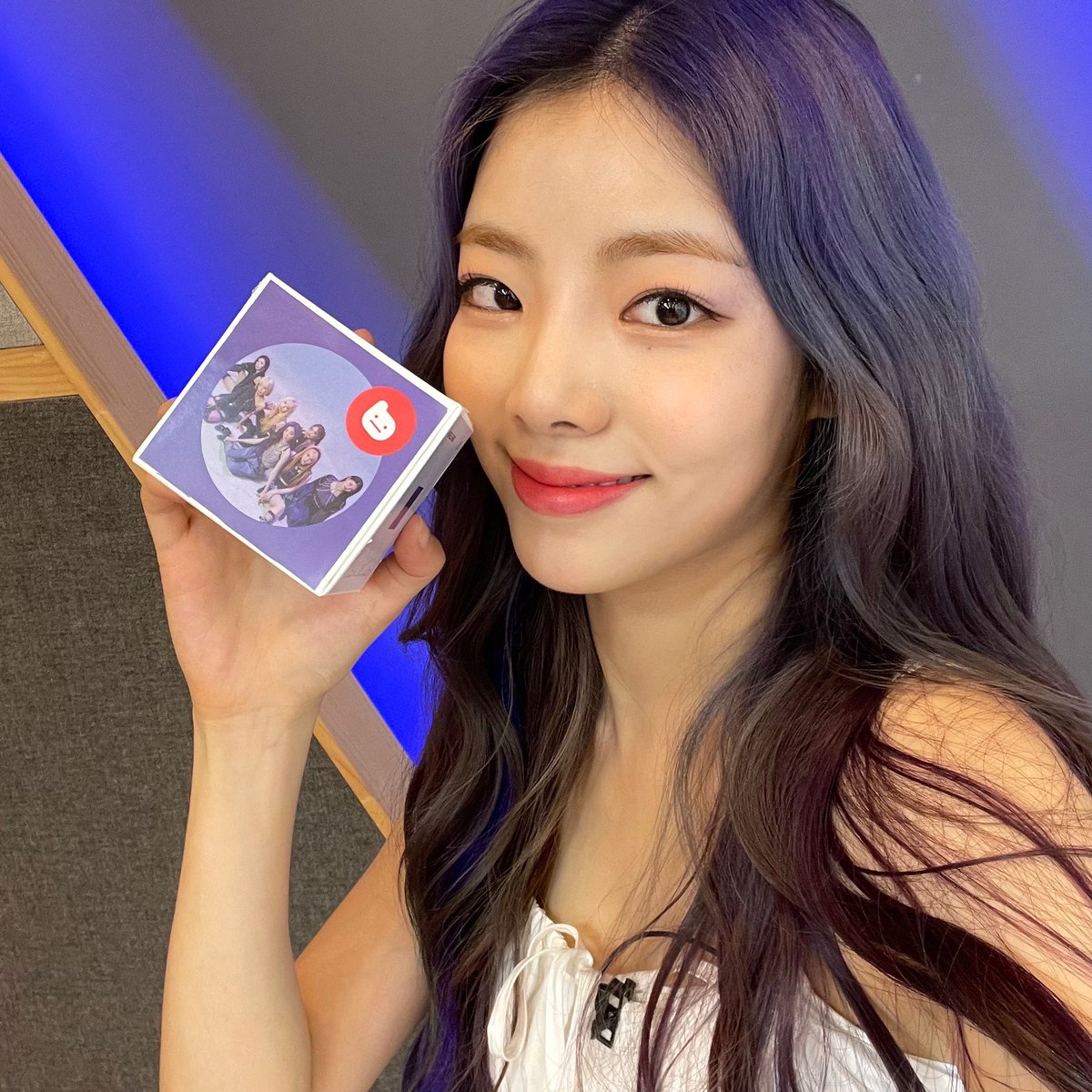 RBW_PURPLEKISS's tweet photo. [#고은] 플로리 고마워요💐 https://t.co/Oiew6kM3Bc